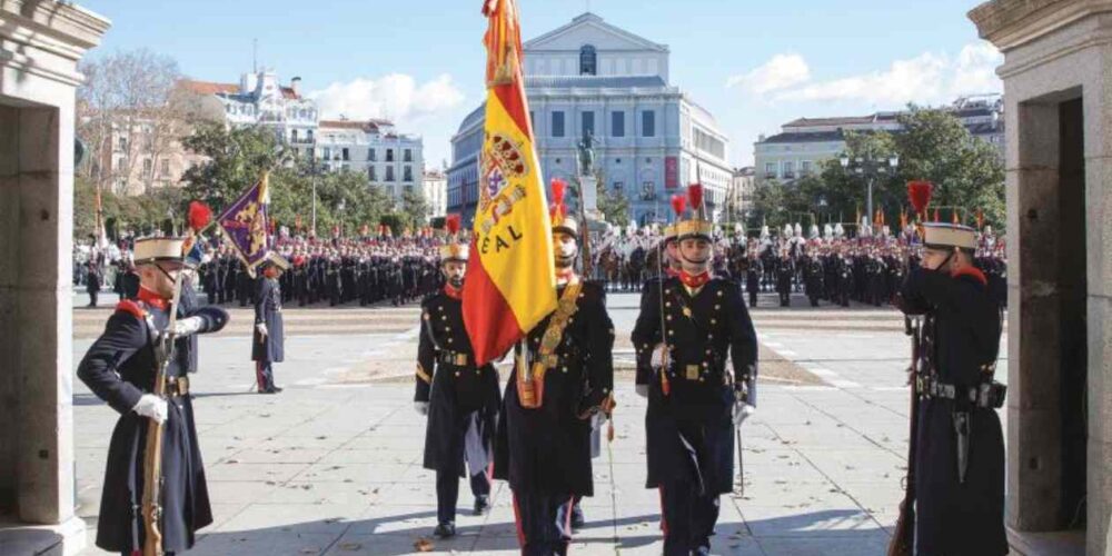 Jura de bandera para personal civil en Toledo.