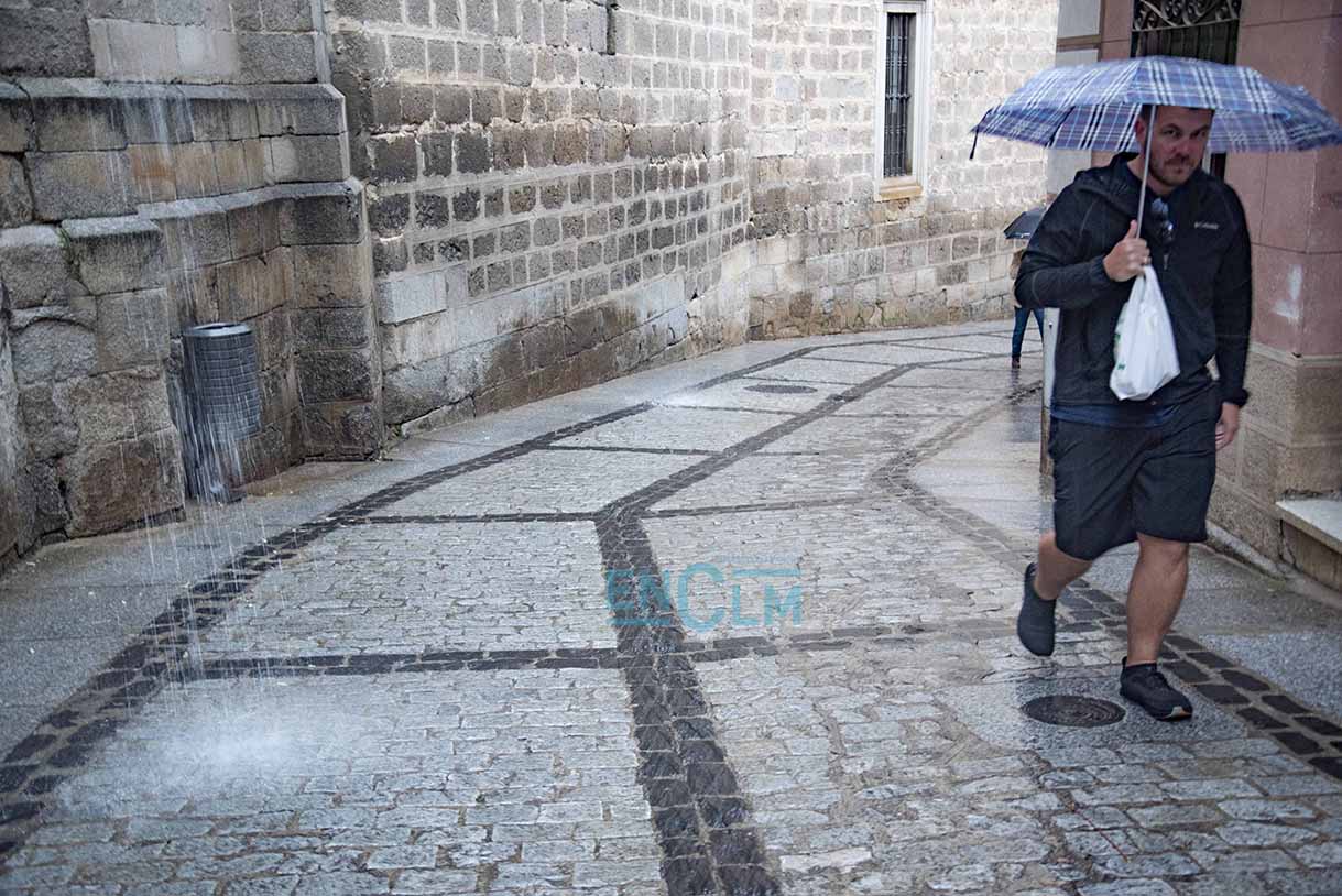 Foto de archivo de un día de lluvia en Toledo. Foto: ENCLM/Rebeca Arango