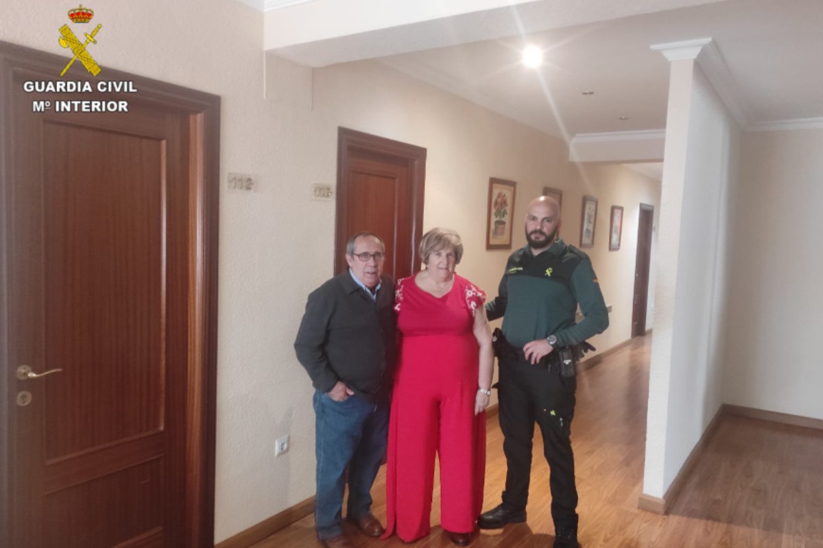 Un agente de Guardia Civil salva la vida a una vecina de Santa Olalla (Toledo). Foto: Guardia Civil de Toledo
