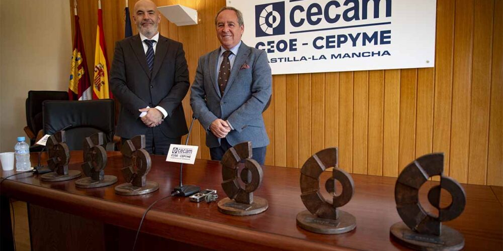 Ángel Nicolás y Mario Fernández, presidente y secretario de Cecam, respectivamente. Foto: Rebeca Arango.