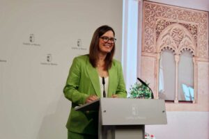 La consejera portavoz del Gobierno regional, Esther Padilla.