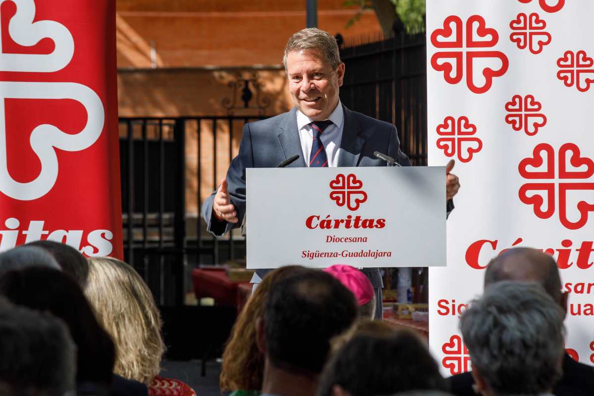 Inauguración del nuevo 'Centro Belén' para familias sin hogar que gestiona Cáritas Diocesana en Guadalajara.