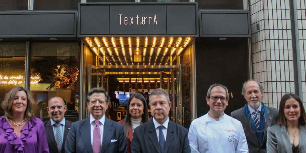 Encuentro de Page con empresarios del sector turístico de Japón.