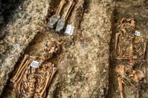 Restos mortales exhumados de presos republicanos fallecidos en la prisión de Orduña (Bizkaia) - Irekia.