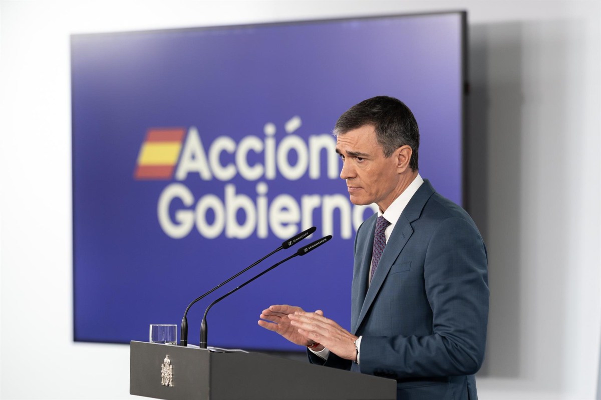 El presidente del Gobierno, Pedro Sánchez, compareciendo ante los medios, en el Palacio de la Moncloa, el 29 de abril de 2025. Foto: EP.