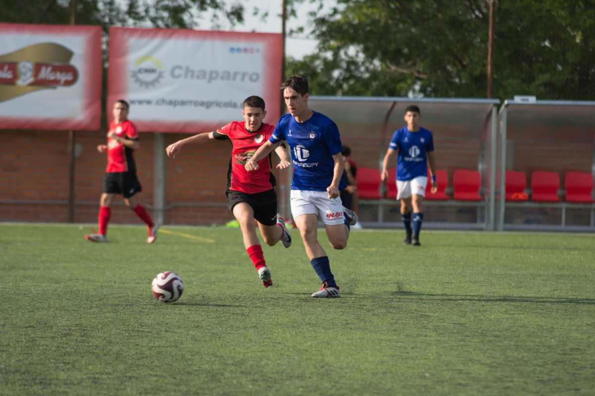 Los jugadores de la UD Santa Bárbara aún serán juveniles en la próxima campaña.