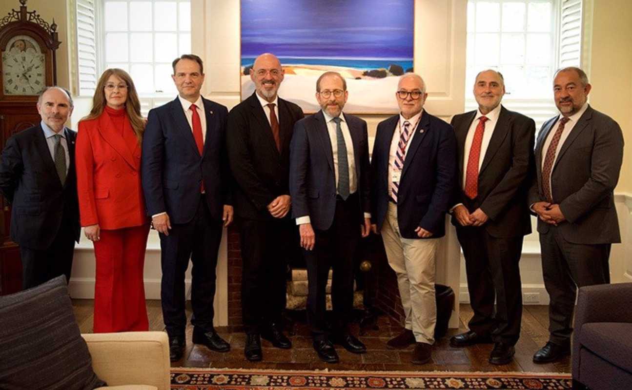 La UCLM se une como universidad miembro del Real Colegio Complutense en la Universidad de Harvard.