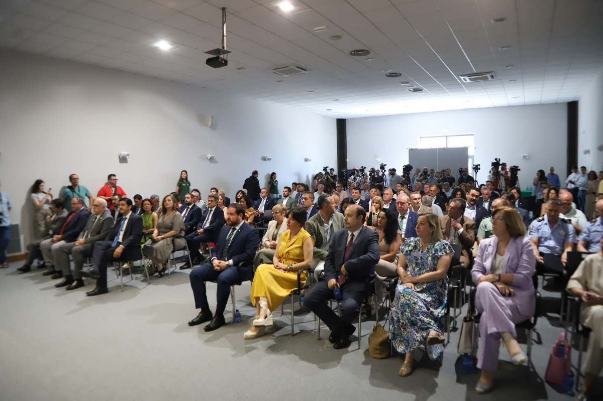 Autoridades durante la inauguración de Fercam