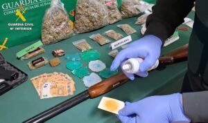 Efectos intervenidos por la Guardia Civil de Albacete en la operación "Larbolas"