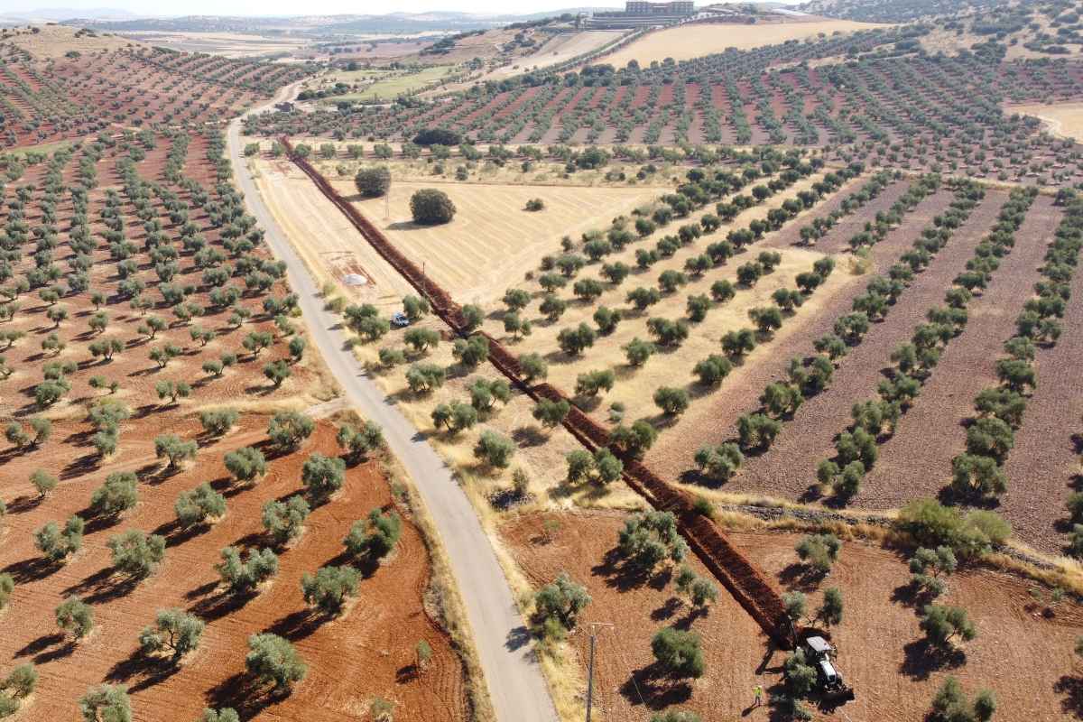 Obras de renovación de la conducción de agua para Torrenueva y Castellar de Santiago