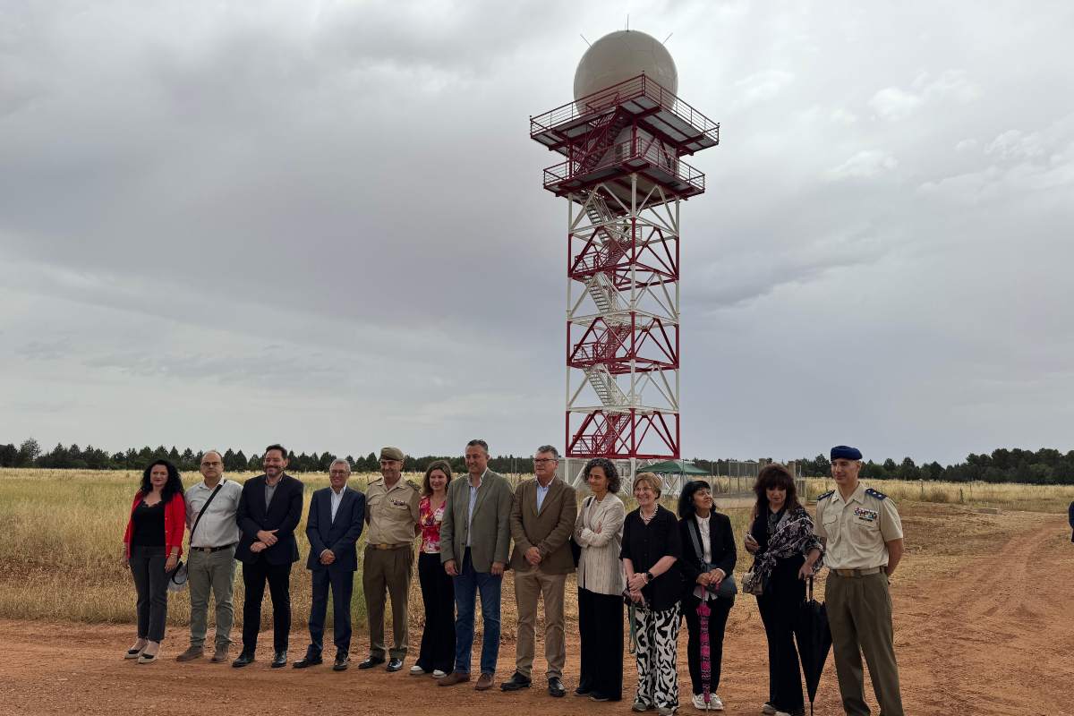 Radar meteorológico de la Aemet instalado en la base militar de Almagro