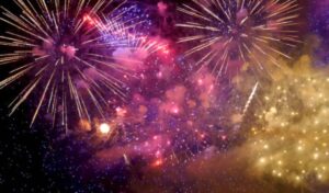 Fuegos artificiales. Imagen de archivo