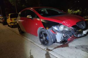 Uno de los coches siniestrados. Foto: Policía Local de Cuenca.