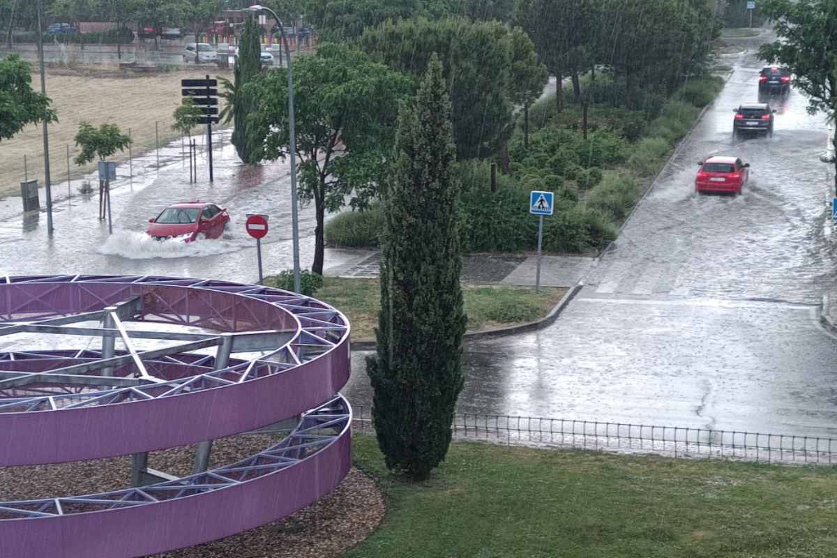 Avenida de Europa en Azuqueca de Henares Foto: Juan González