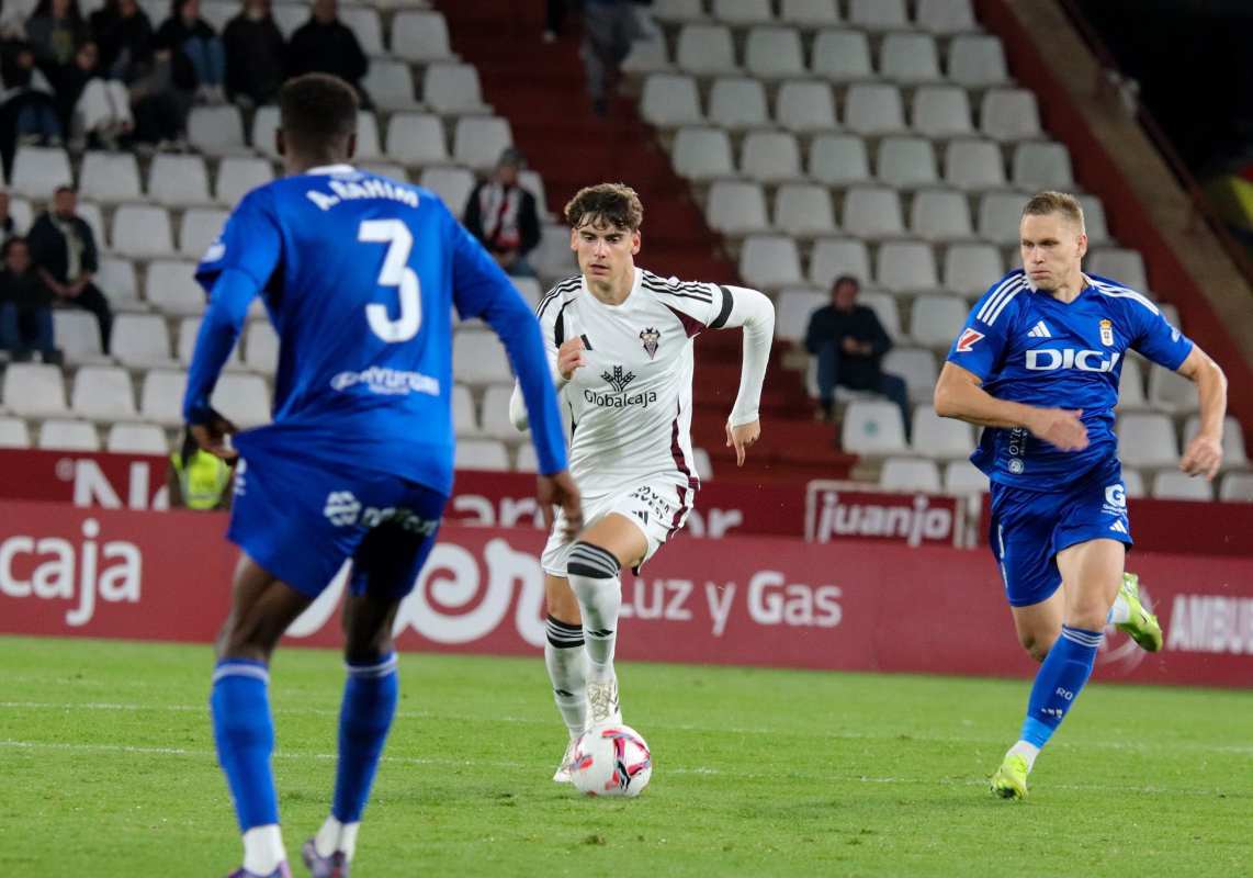 Jugada de un partido del Albacete de la temporada pasada. Foto: Albacete Balompié.