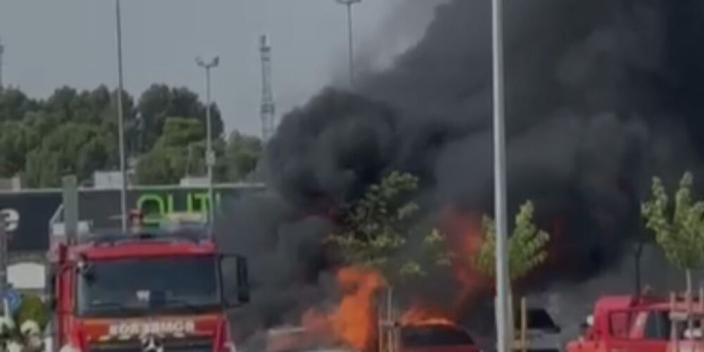 Incendio en el centro comercial Abadía de Toledo