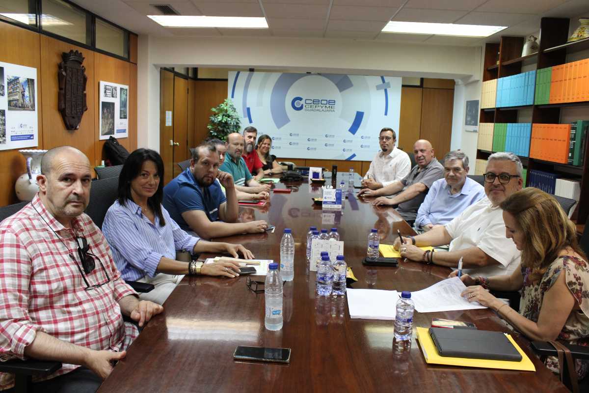 Reunión convenio comercio Guadalajara