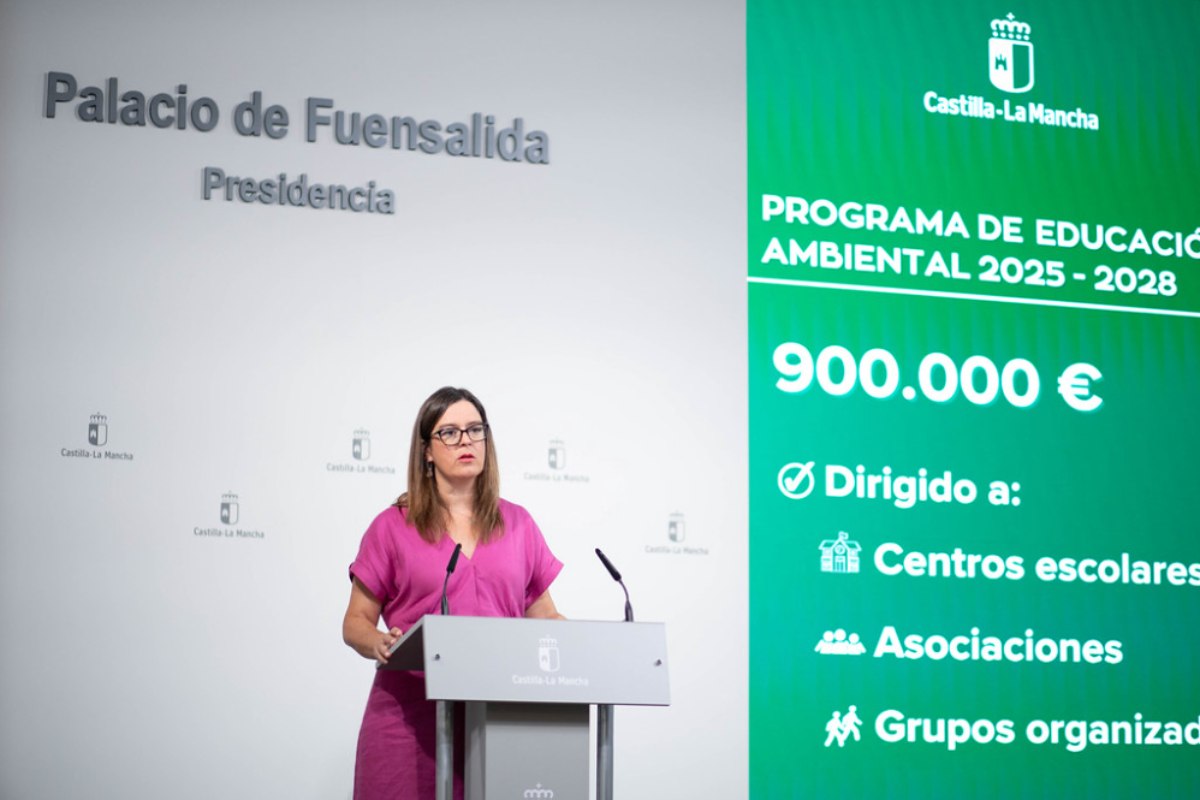 La portavoz del Gobierno regional, Esther Padilla, en el Palacio de Fuensalida (Toledo). (Fotos: Piedad López// JCCM)