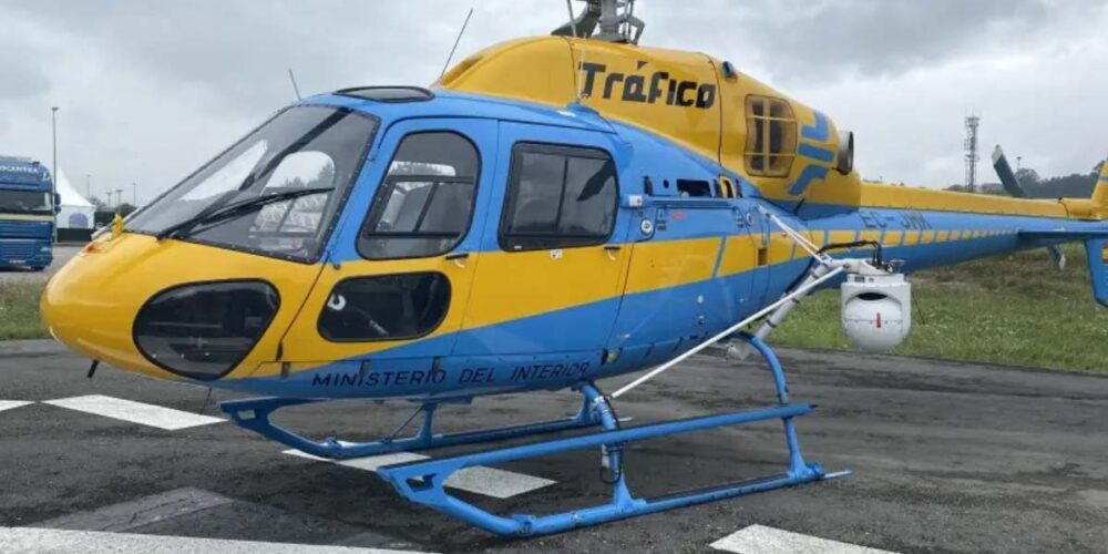 Helicóptero de tráfico de la DGT