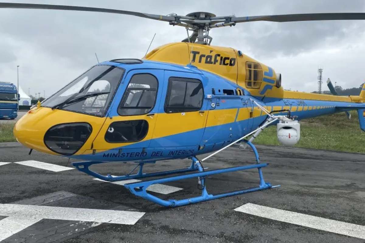 Helicóptero de tráfico de la DGT