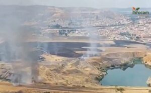 Imagen del incendio en Puertollano.