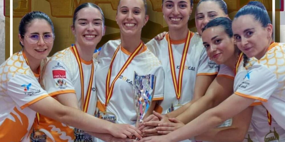 El euipo sénior femenino de Kidokan se colgó el oro en el Campeonato de España.