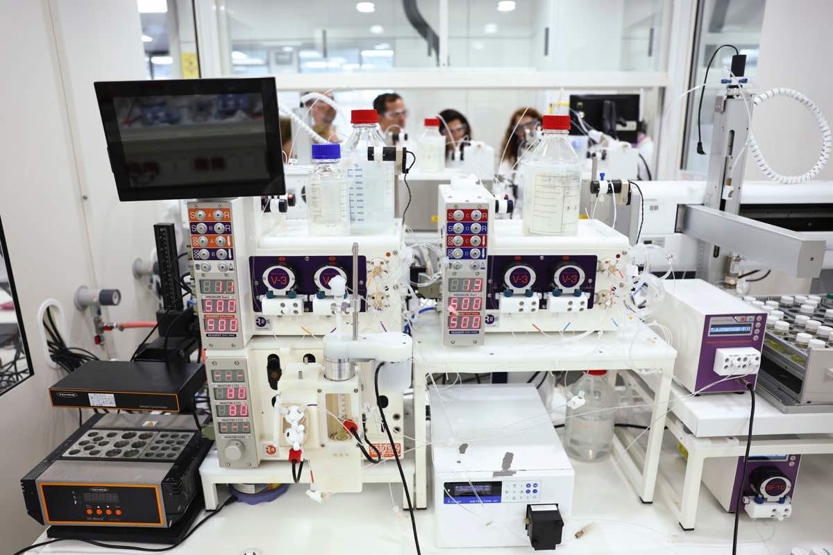 El centro de innovación en química médica de la empresa Johnson & Johnson en Toledo. EFE/ Ismael Herrero
