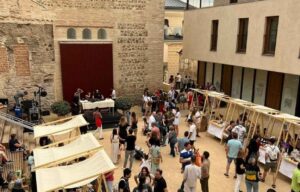 La plaza del Salón Rico.