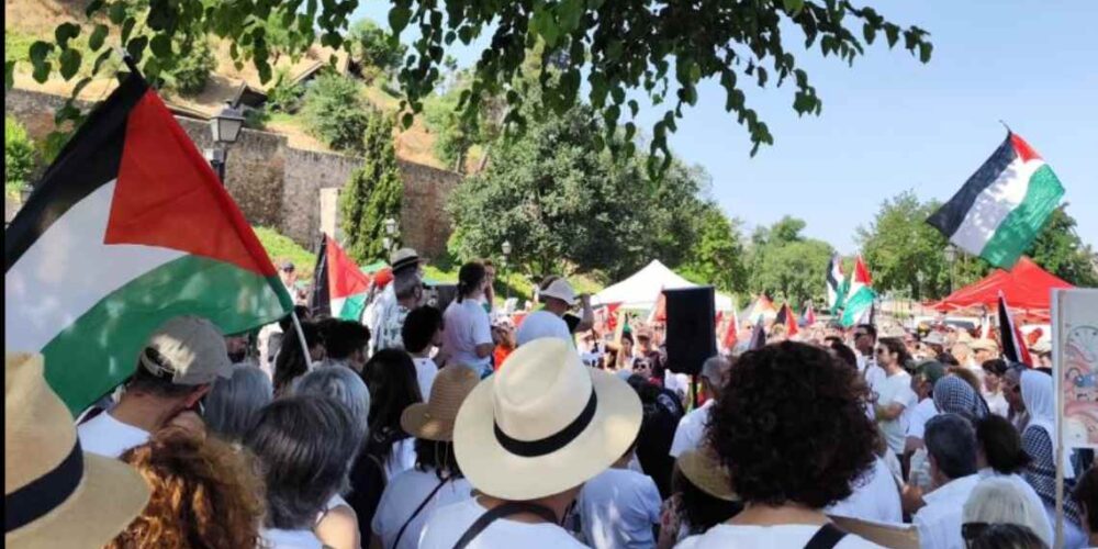 Un momento de la protesta. Foto: Nuria Garrido (PSOE).
