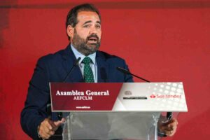 El presidente del PP de Castilla-La Mancha, Paco Núñez.