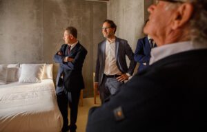 El presidente regional, en la inauguración del hotel Boutique 'Quinta Esencia'.