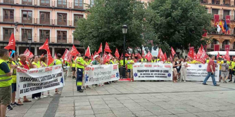 Paro del transporte sanitario en la Plaza de Zocodover.