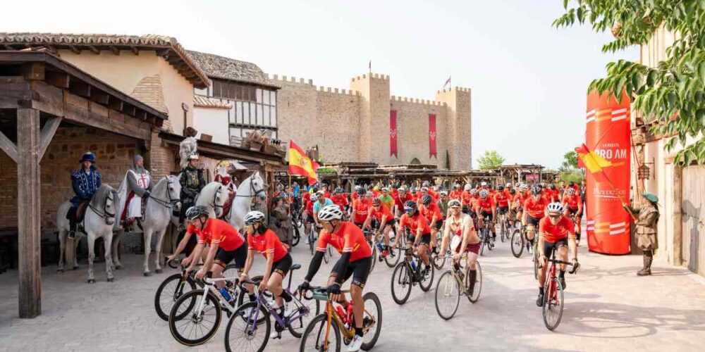 Las leyendas de la Vuelta a España recalaron en Puy du Fou.
