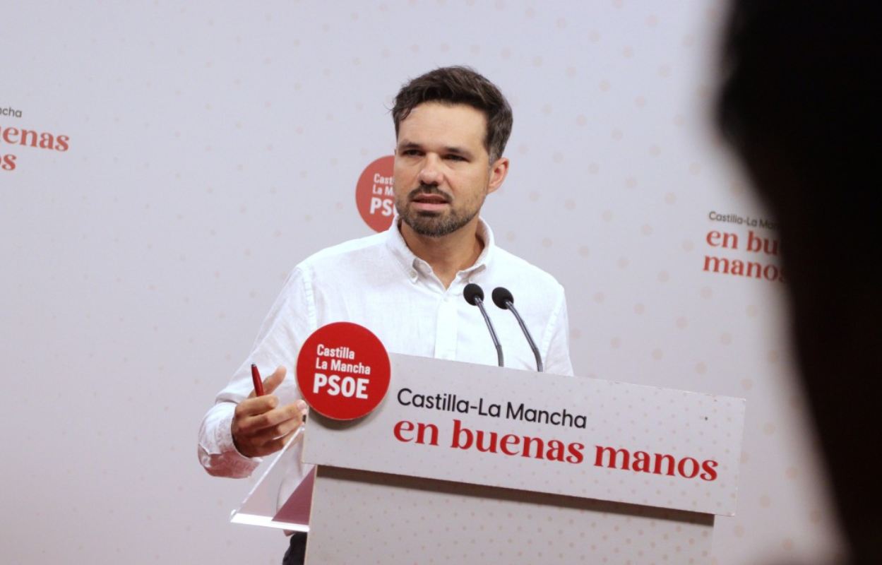 El secretario de Acción Electoral y Comunicación Interna del PSOE de Castilla-La Mancha, Miguel Zamora.