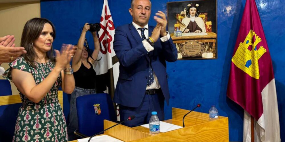 Adrián Fernández tras prosperar la moción de censura y ser elegido alcalde de Malagón
