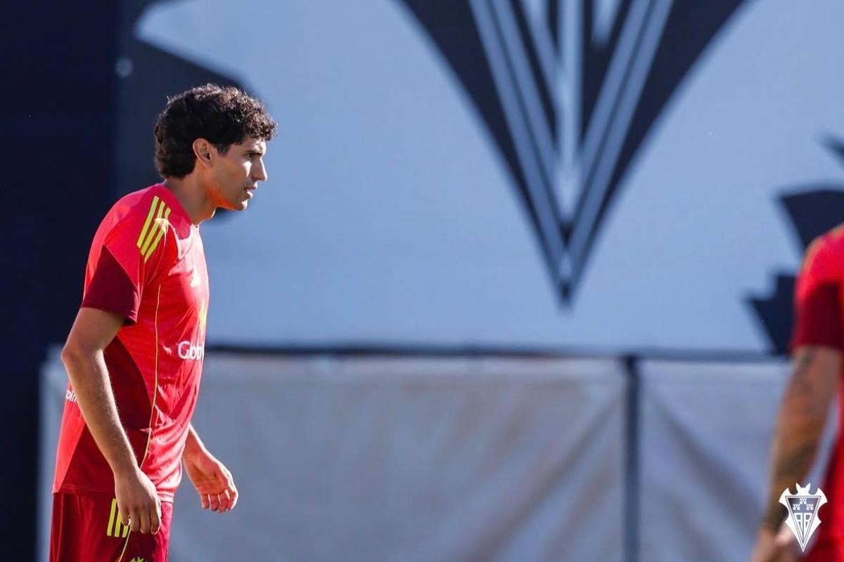 Primer entrenamiento de Jesús Vallejo como jugador del Albacete Balompié. Imagen del club manchego