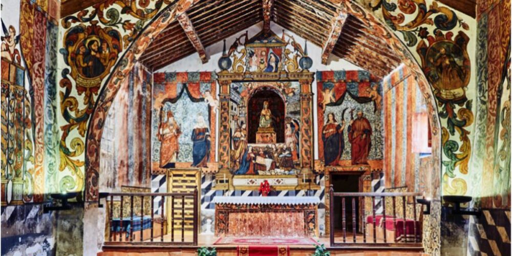 Interior de la Ermita de Nuestra Señora de Belén en Liétor. Imagen: Turismo Sierra del Segura