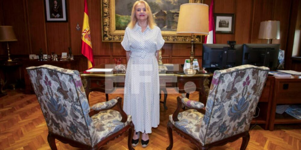La presidenta del Tribunal Superior de Justicia de Castilla-La Mancha (TSJCLM), María Pilar Astray, durante una entrevista con EFE en Albacete. EFE/ Manu