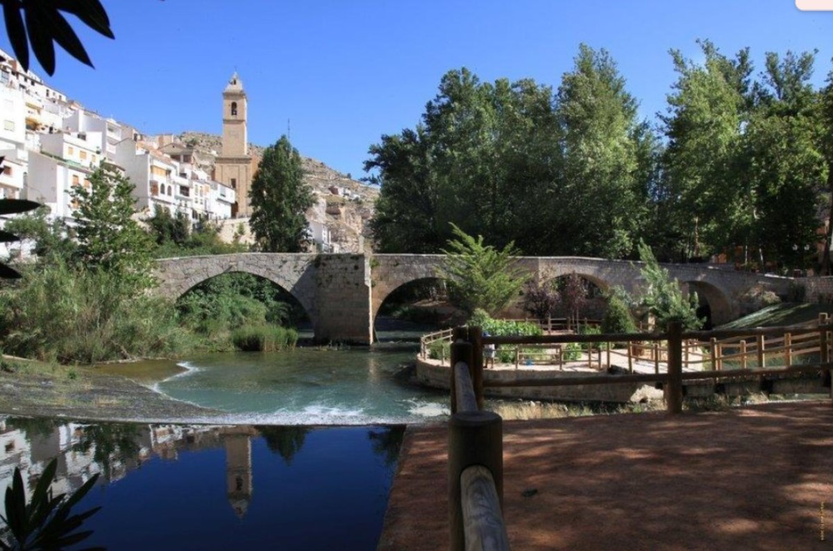 Alcalá del Júcar. Imagen de la asociación Los Pueblos Más Bonitos de España