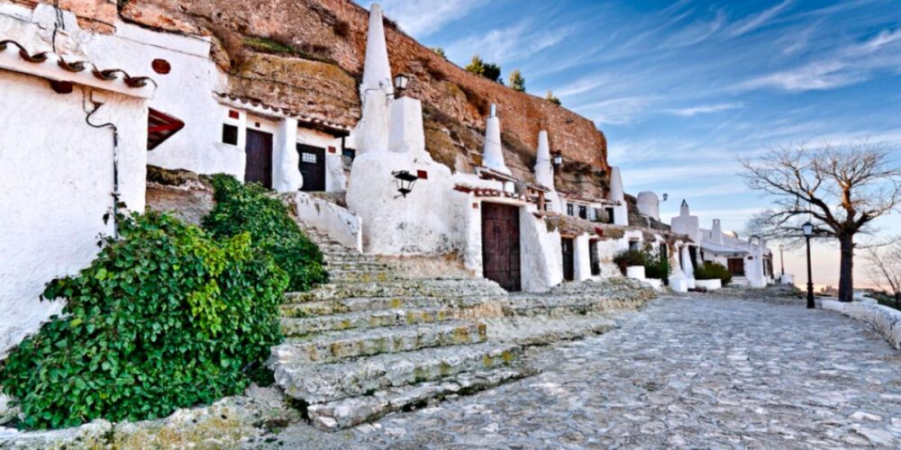 Cuevas-vivienda de Chinchilla de Montearagón (Albacete). Imagen: Turismo Castilla-La Mancha