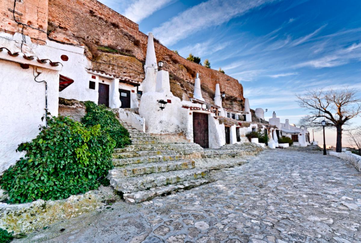 Cuevas-vivienda de Chinchilla de Montearagón (Albacete). Imagen: Turismo Castilla-La Mancha