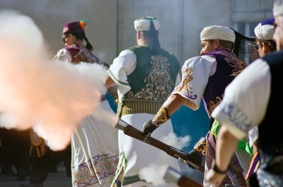 Fiestas de Moros y Cristianos de Caudete (Albacete). Imagen: Turismo Castilla-La Mancha