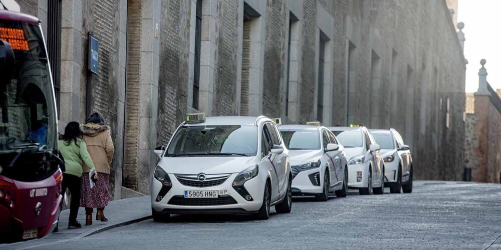 Parada de taxis en Toledo..