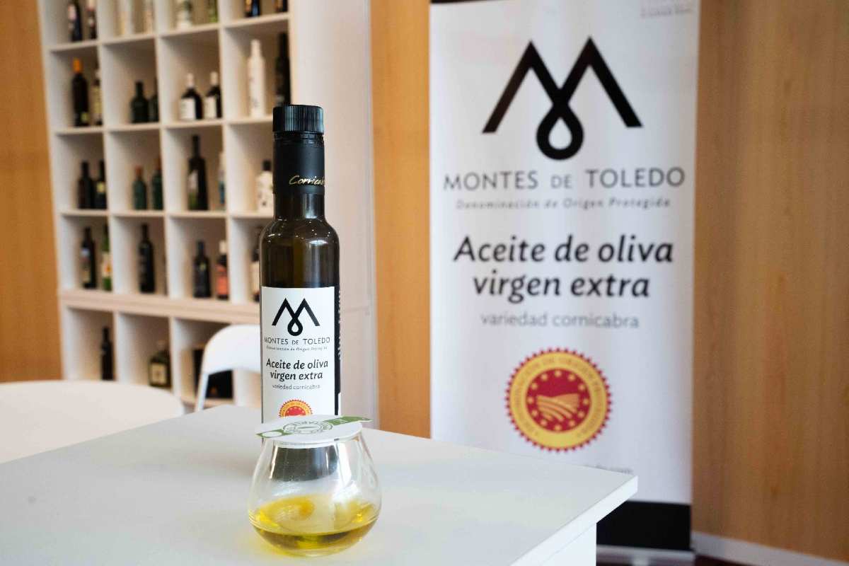 botella AOVE DOP Montes Toledo