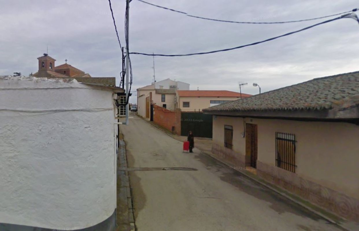 Una fuerte discusión acabó en un herido en la calle Escuelas de Abenójar.