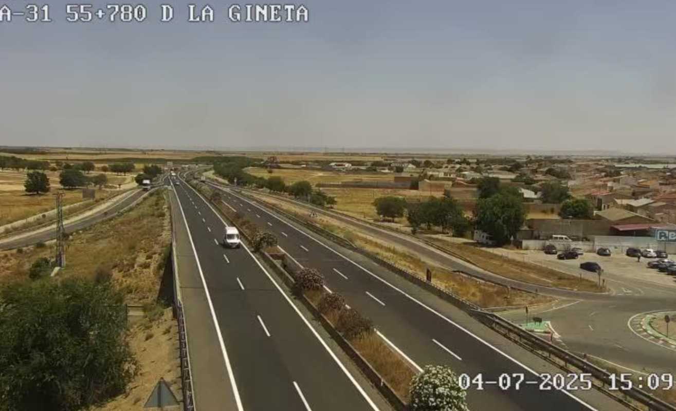 Imagen de la A-31, cerca del lugar del accidente.