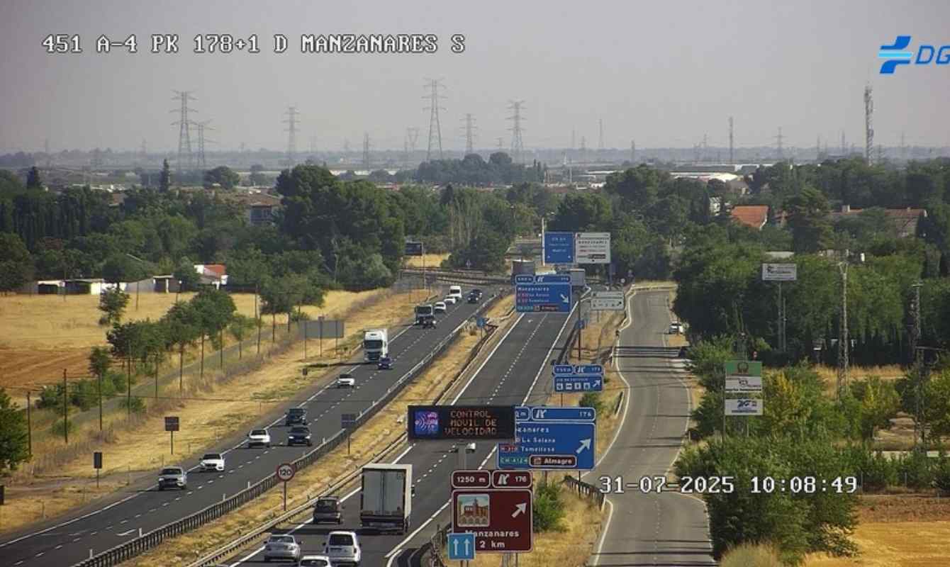 La A-4 a su paso por el término municipal de Manzanares. Foto: DGT.