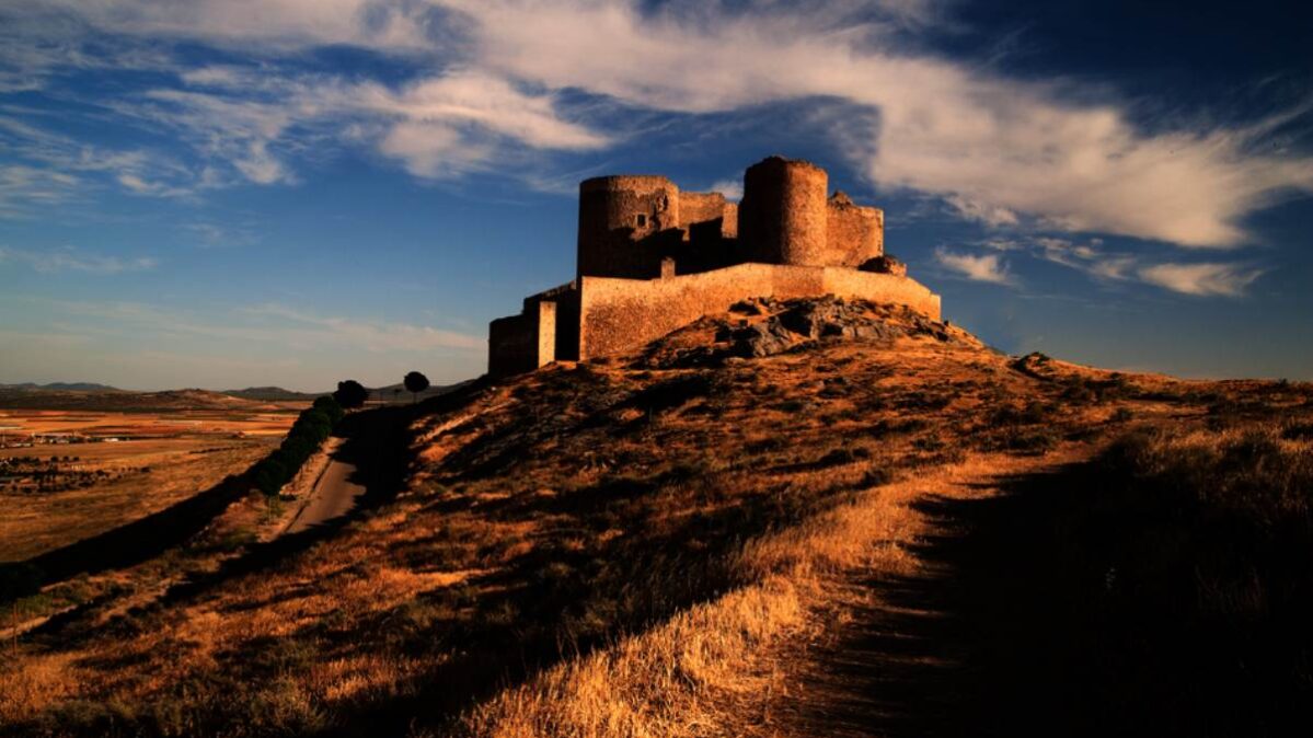 Castillo de Consuegra. Imagen: Turismo de Castilla-La Mancha.