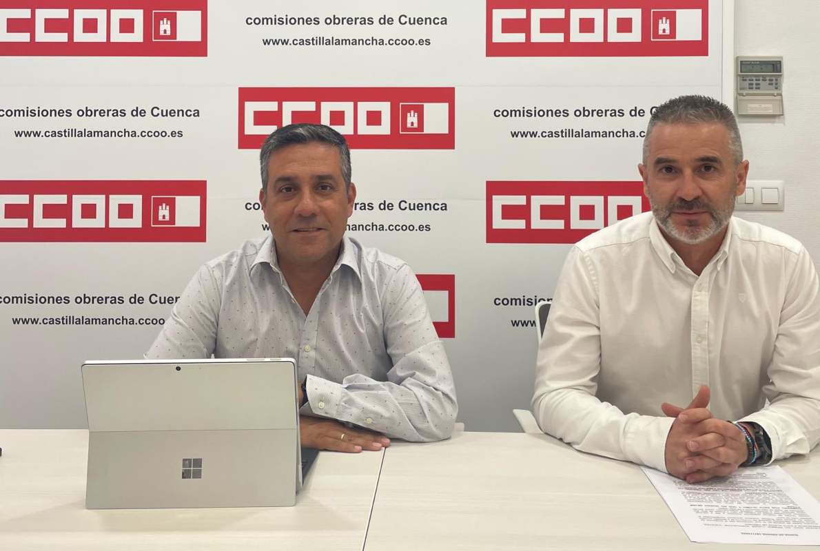 Javier Ortega (izquierda) y Carlos Hortelano, en la rueda de prensa que dieron en Cuenca.