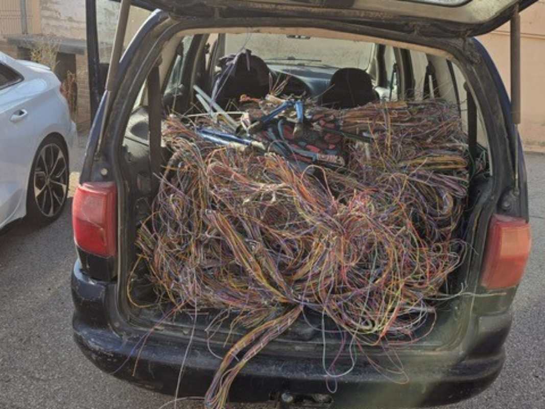 Cable de cobre intervenido a los supuestos ladrones.